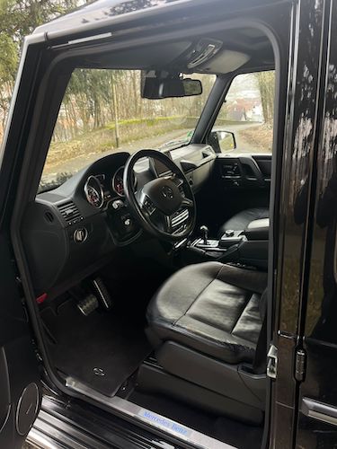 seats and inside view from Mercedes G Class in Koblenz
