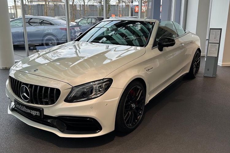 Rent a Mercedes C63S AMG Convertible in Kassel