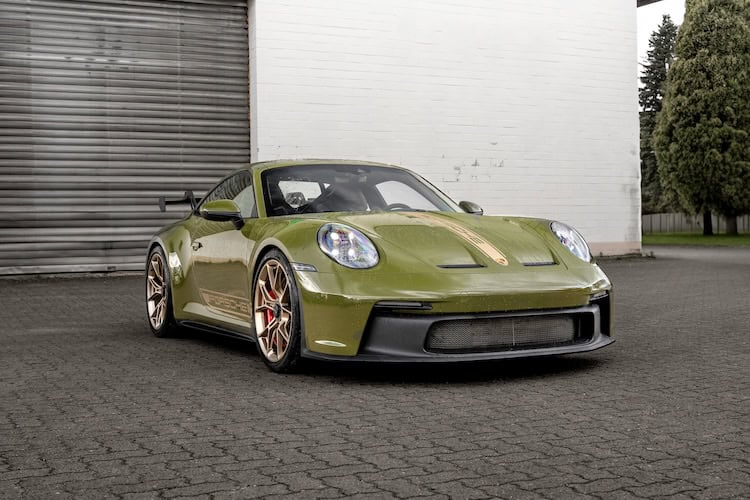 Rent a Porsche 911 GT3 in Hamburg