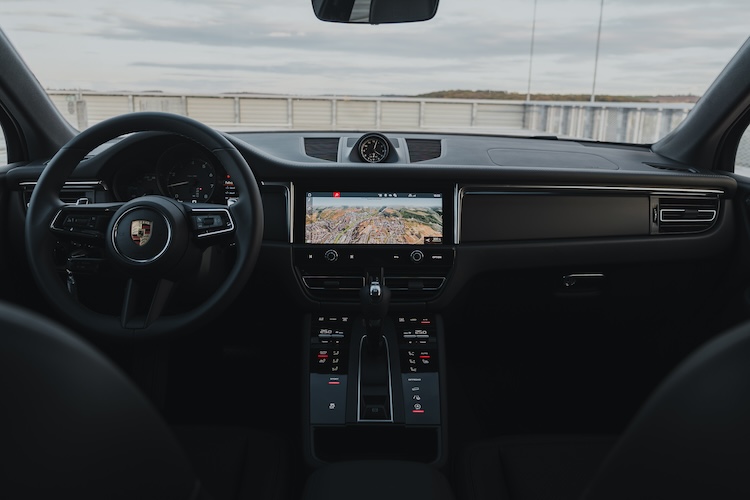 Interieur from Porsche Macan T in Würzburg