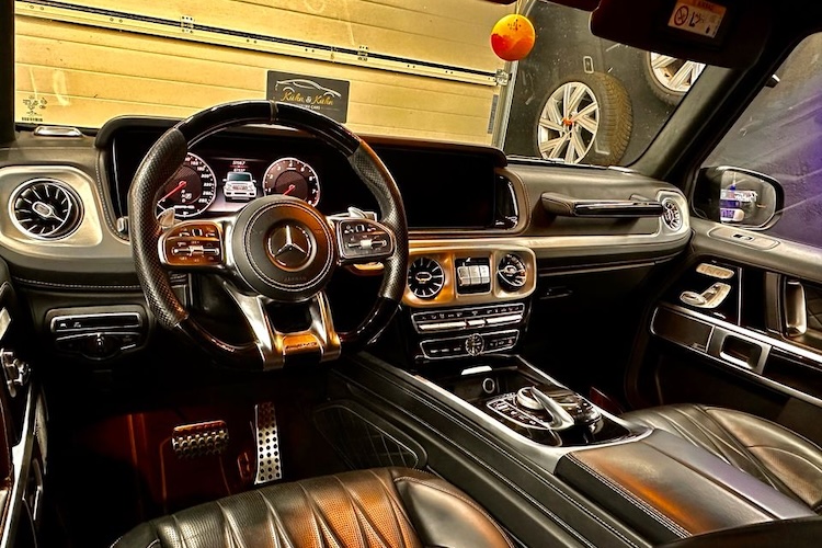 inside view from Mercedes G63 AMG n Kassel