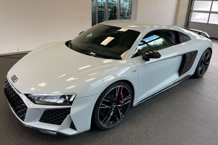 Rent an Audi R8 Performance in Paderborn
