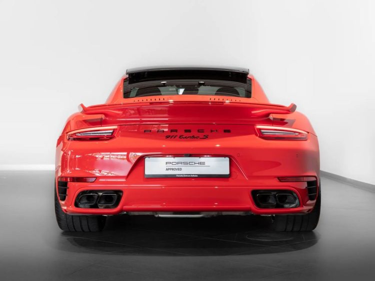 back site from Porsche Turbo S long Term rental