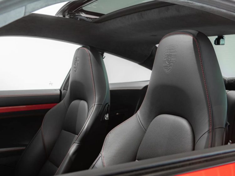 Seats from Porsche Turbo S long Term rental