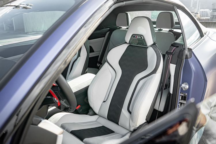Interieur from BMW M4 Competition Convertible in Stuttgart