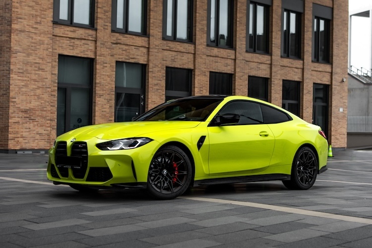 rent a BMW M4 Competition in Düsseldorf