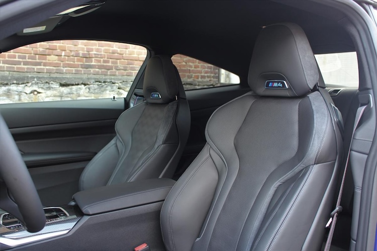 seats driver form BMW M4 Competition in Dortmund