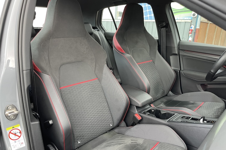 seats from Golf 8 GTI in Ulm