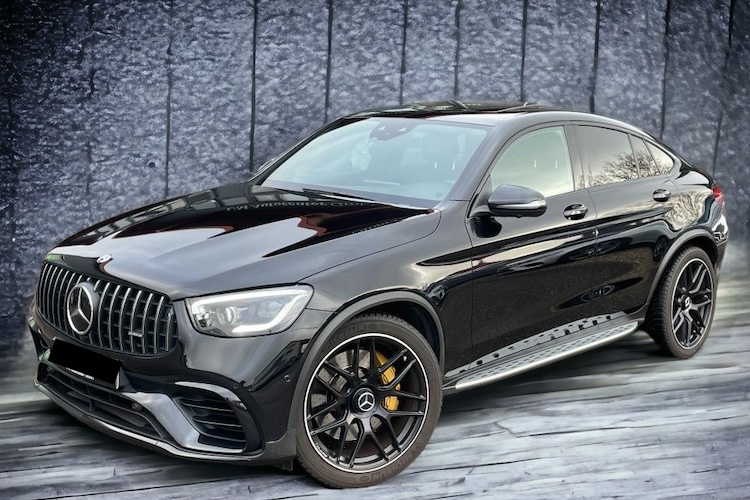 Rent a Mercedes GLC63 AMG in Freiburg