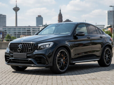 Rent a Mercedes GLC63 S AMG in Dortmund Hero