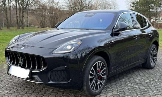 Rent a Maserati Grecale in Koblenz