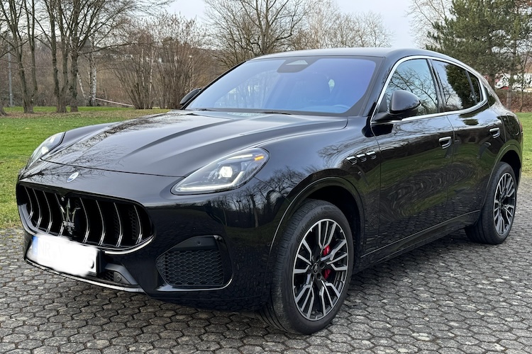 Rent a Maserati Grecale in Koblenz