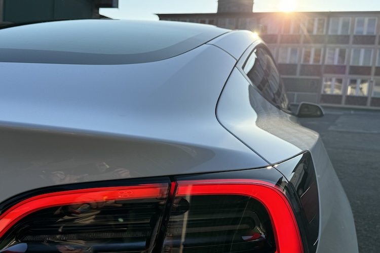Backlights of rent a Tesla Model 3 in Berlin
