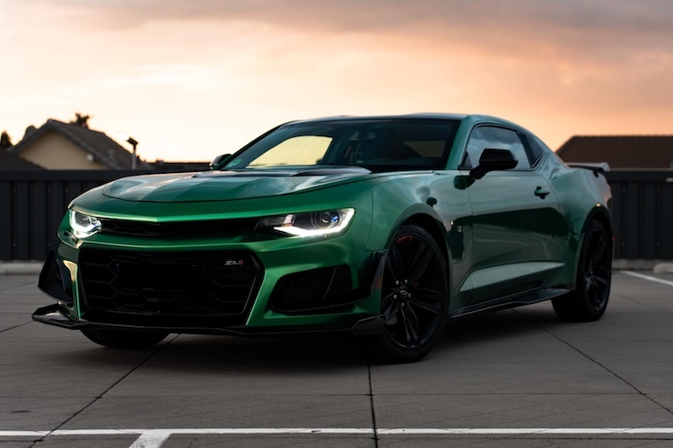 Chevrolet Camaro SS V8 rent in Bonn
