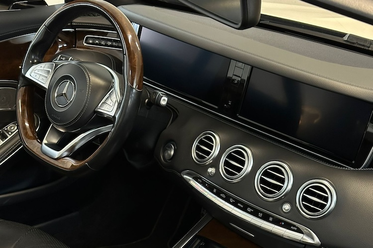 Interieur from Mercedes S500 Convertible in Munich