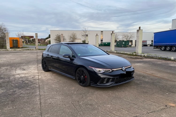 Side of VW Golf 8 GTI rent in Frankfurt