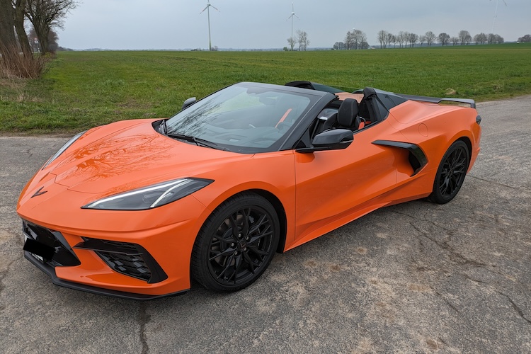 Rent a Corvette C8 Targa in Hannover