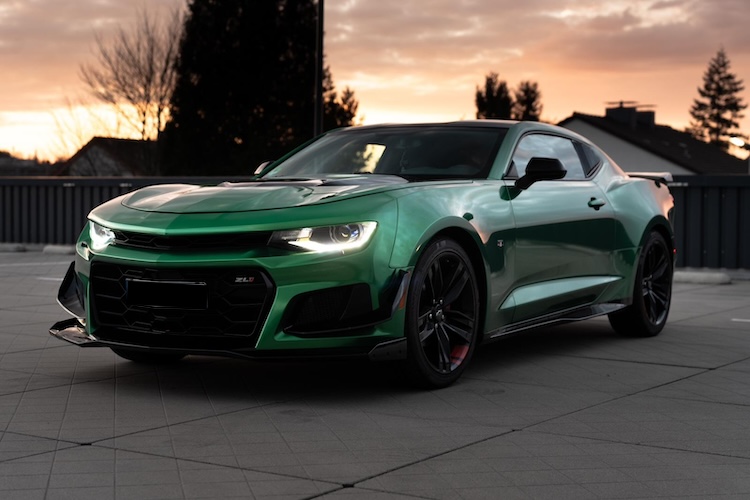 Chevrolet Camaro SS V8 rent in Bonn