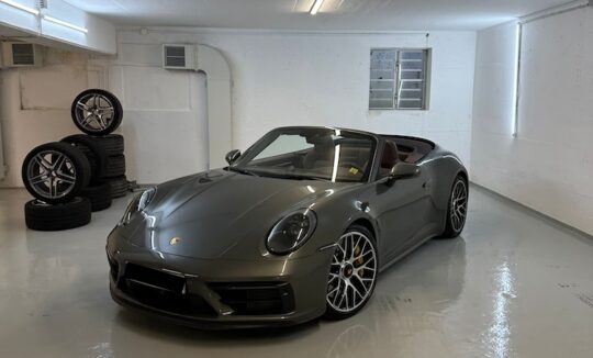 Rent a Porche 992 Carrera GTS in Munich