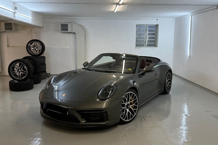 Rent a Porche 992 Carrera GTS in Munich