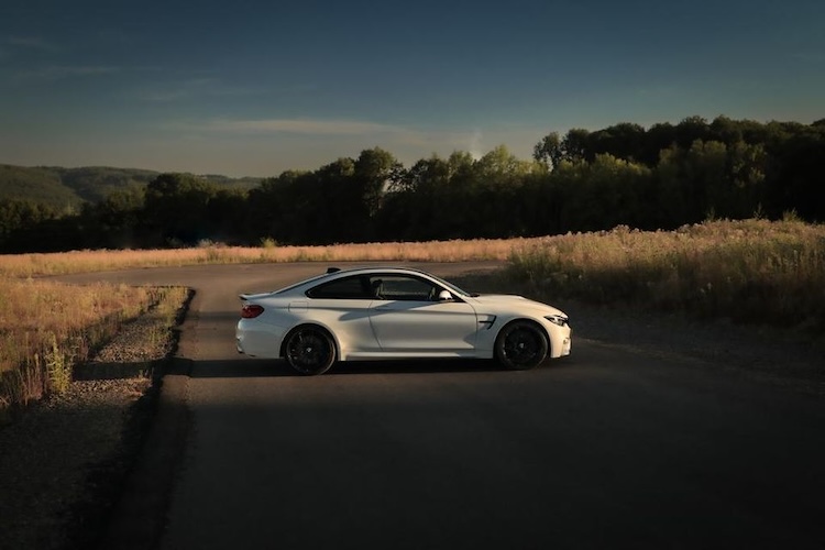 Side view of Rent a BMW M4 CS in Dortmund
