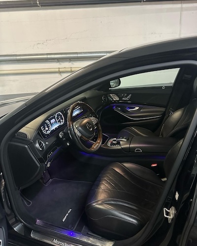 Interior of Rent a Mercedes S500 AMG in Dortmund