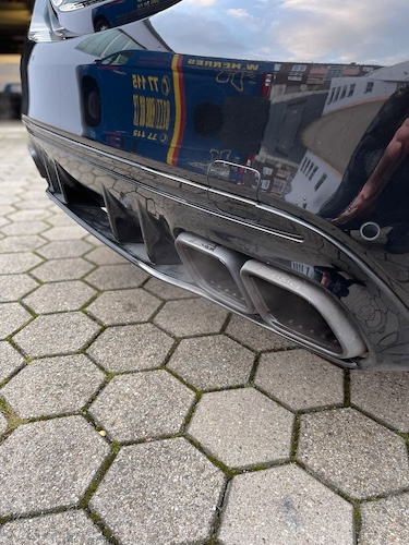 Exhaust system of Rent a Mercedes C63S AMG in Dortmund