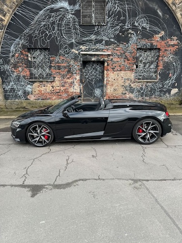 Side view of Rent a Audi R8 V10 Spyder in Dortmund