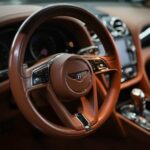 steeling wheel of Rent a Bentley Bentayga in Berlin