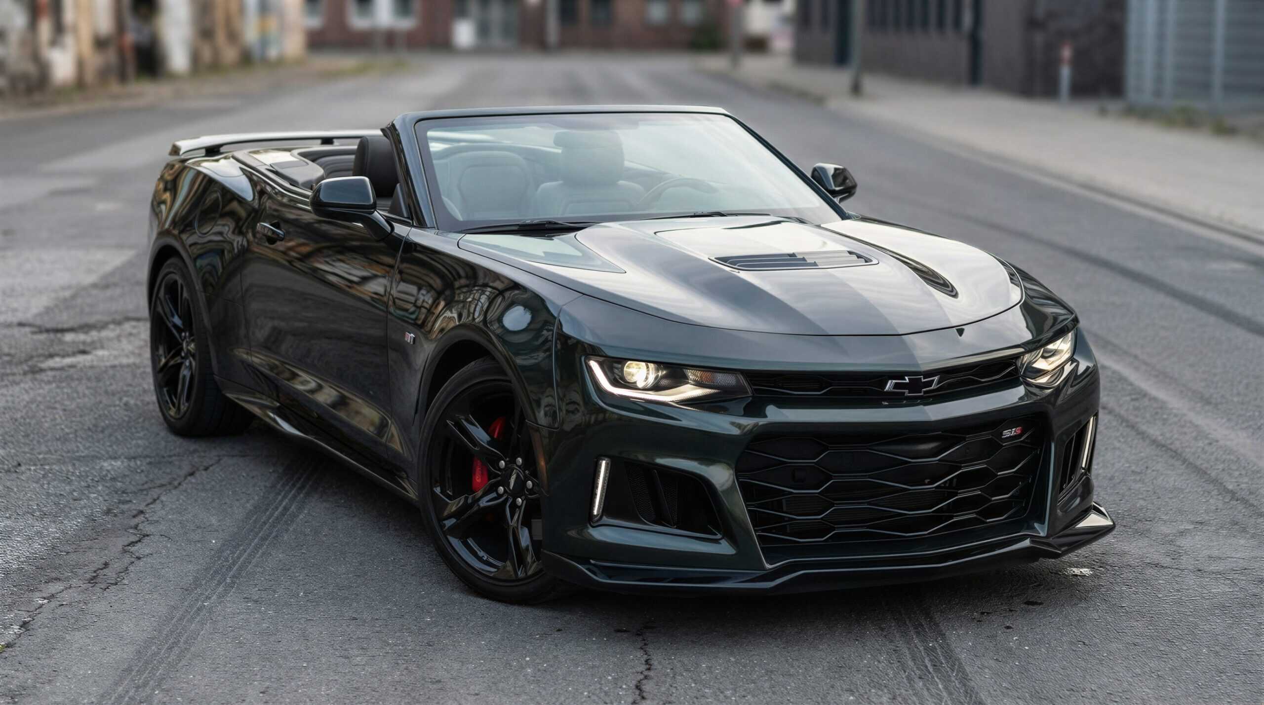 Rent a Chevrolet Camaro SS in Dortmund hero