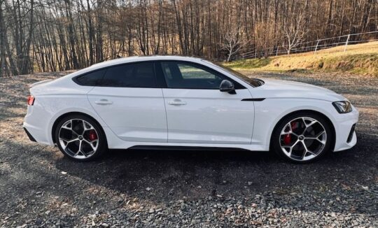 Side of Rent a Audi RS5 Sportback in Kassel
