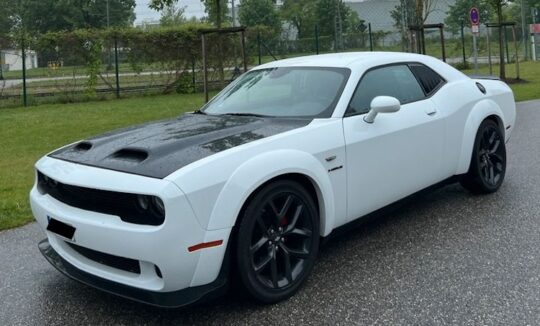 Rent a Dodge Challenger in Munich