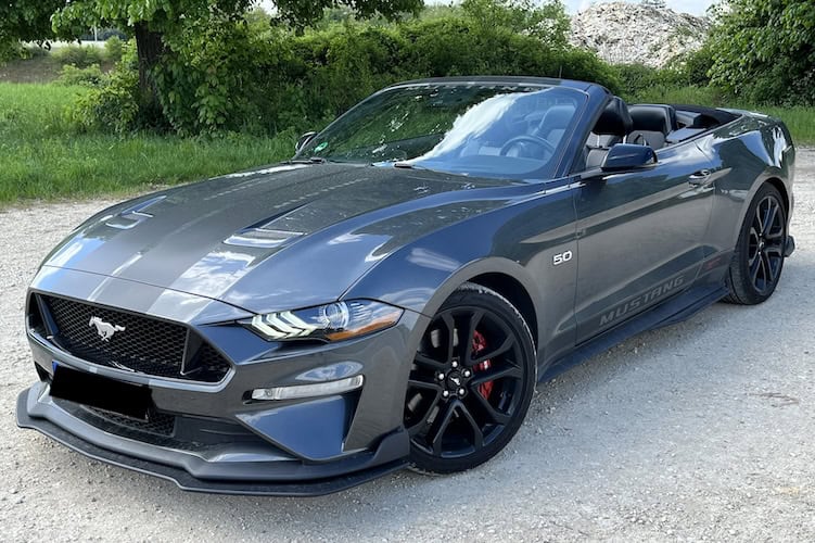 Rent a Ford Mustang GT Convertible in Ingolstadt