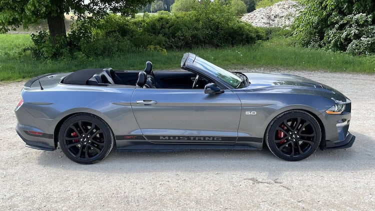site view from Ford Mustang GT Convertible in Ingolstadt