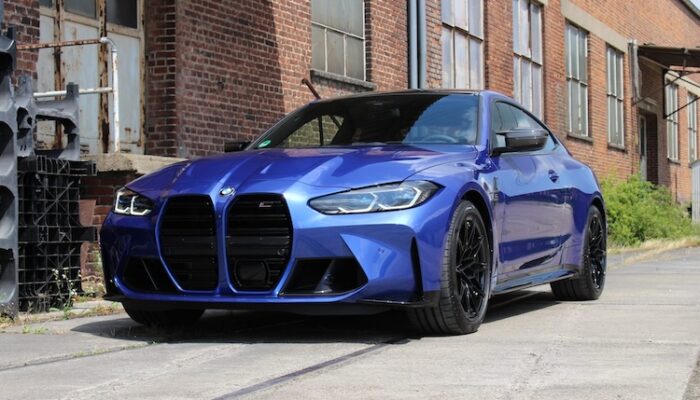 BMW M4 Competition Performance