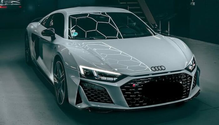Front view from Audi R8 V10 Performance in Köln