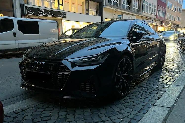 Rent an Audi RS7 Performance in Frankfurt