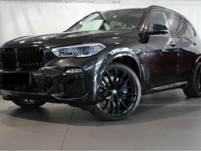 Rent a BMW X5 M50d in Würzburg