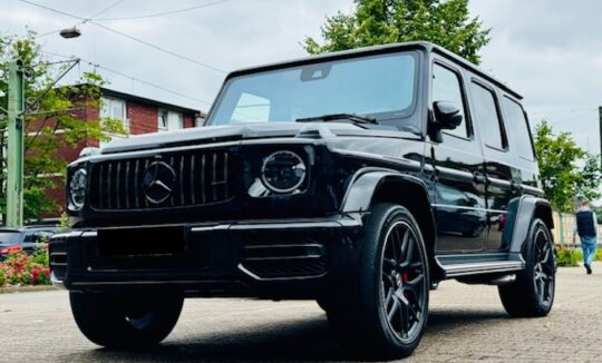 Rent a Mercedes G Class in Duisburg