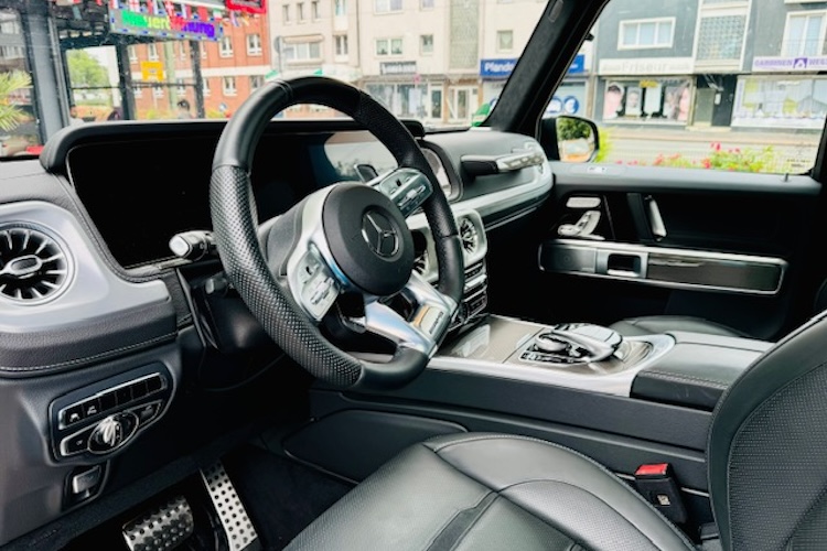 Interior from Mercedes G Class in Duisburg