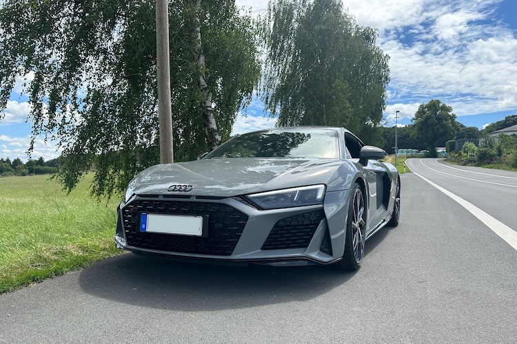 Rent an Audi R8 Performance in Dortmund