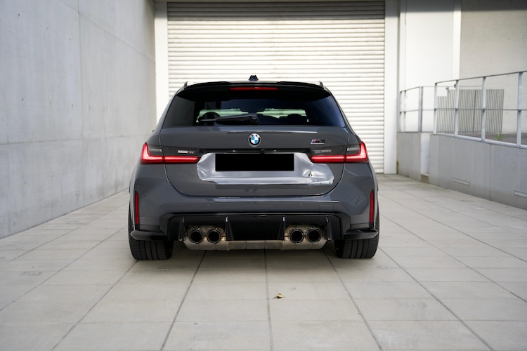 Heckansicht vom BMW M3 Competition Touring in Stuttgart