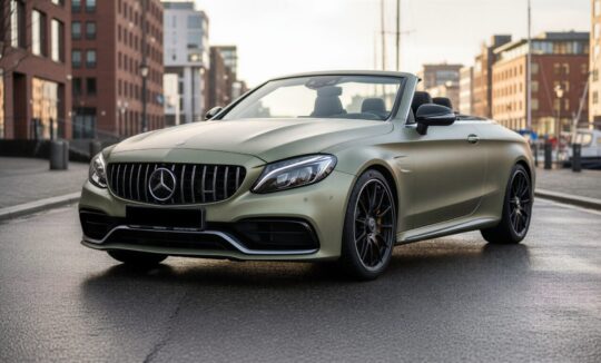 Rent a Mercedes C63S AMG Convertible in Hamburg Hero