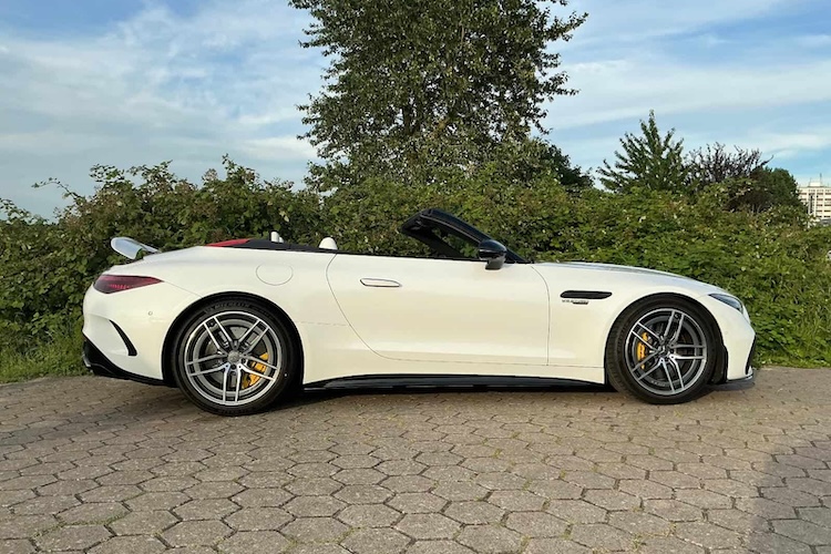 site view from Mercedes SL63 in Hamburg