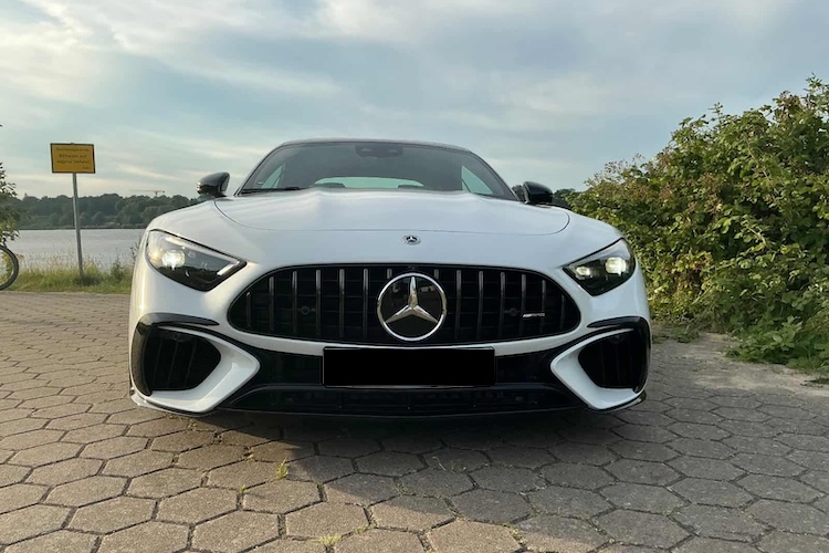 Front from Mercedes SL63 in Hamburg