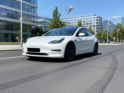 Tesla Model 3 Performance in Berlin hero