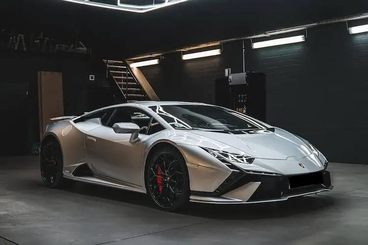 Lamborghini Huracan Tecnica for rent