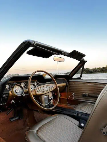 Interior View of a Ford Mustang Convertible in Hamburg