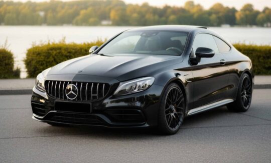Rent a Mercedes C63S AMG in Hannover Hero