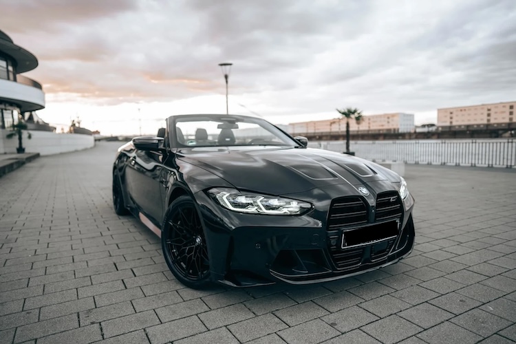 Front View of BMW M4 Cabrio in Ludwigshafen